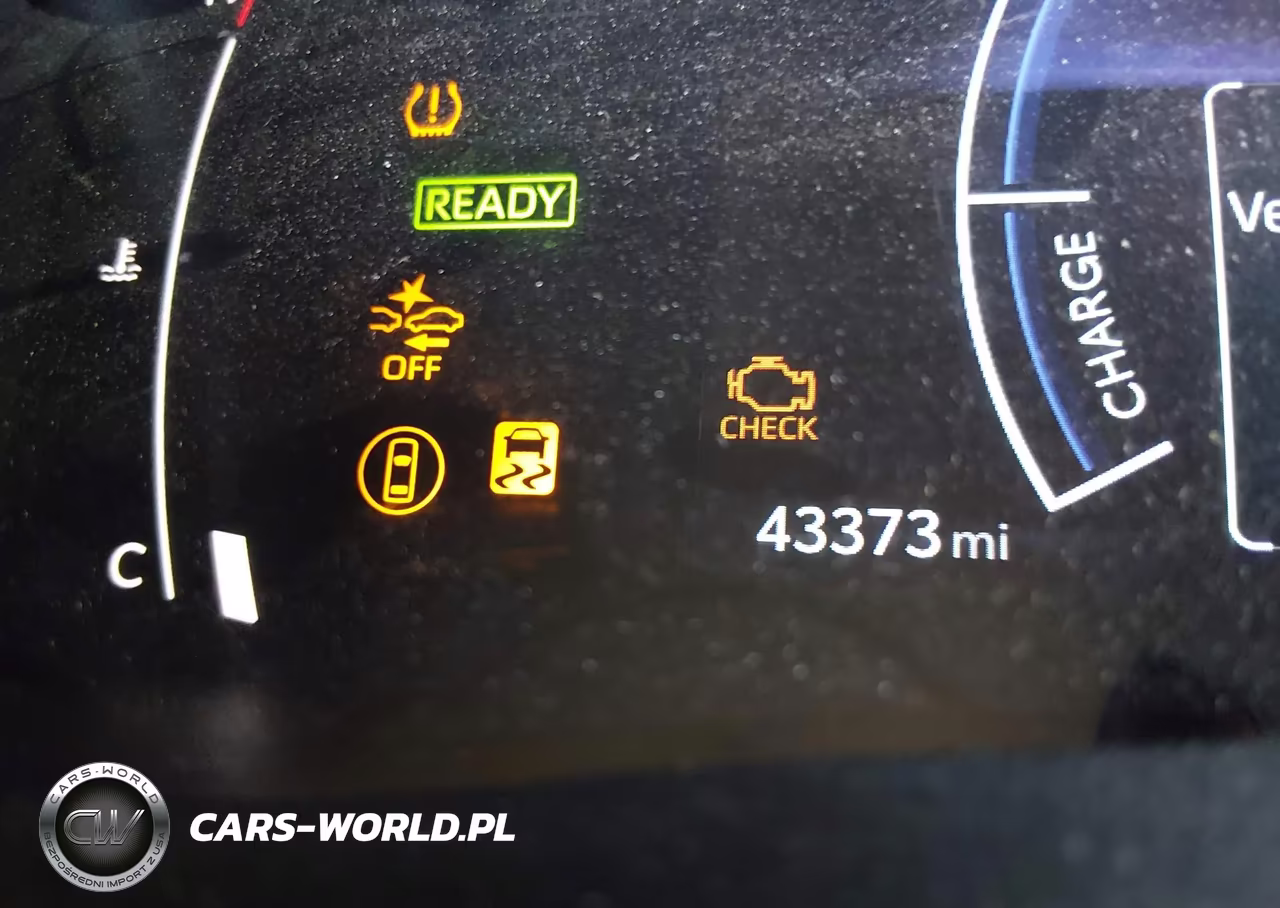 2025 Toyota Camry Se VIN:4T1DAACK2SU553595 - 16