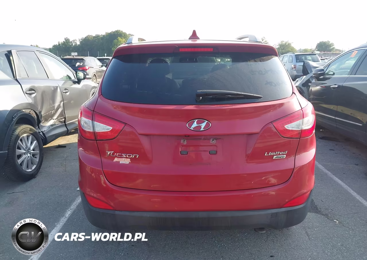 2015 Hyundai Tucson Limited VIN:KM8JUCAGXFU110900 - 16