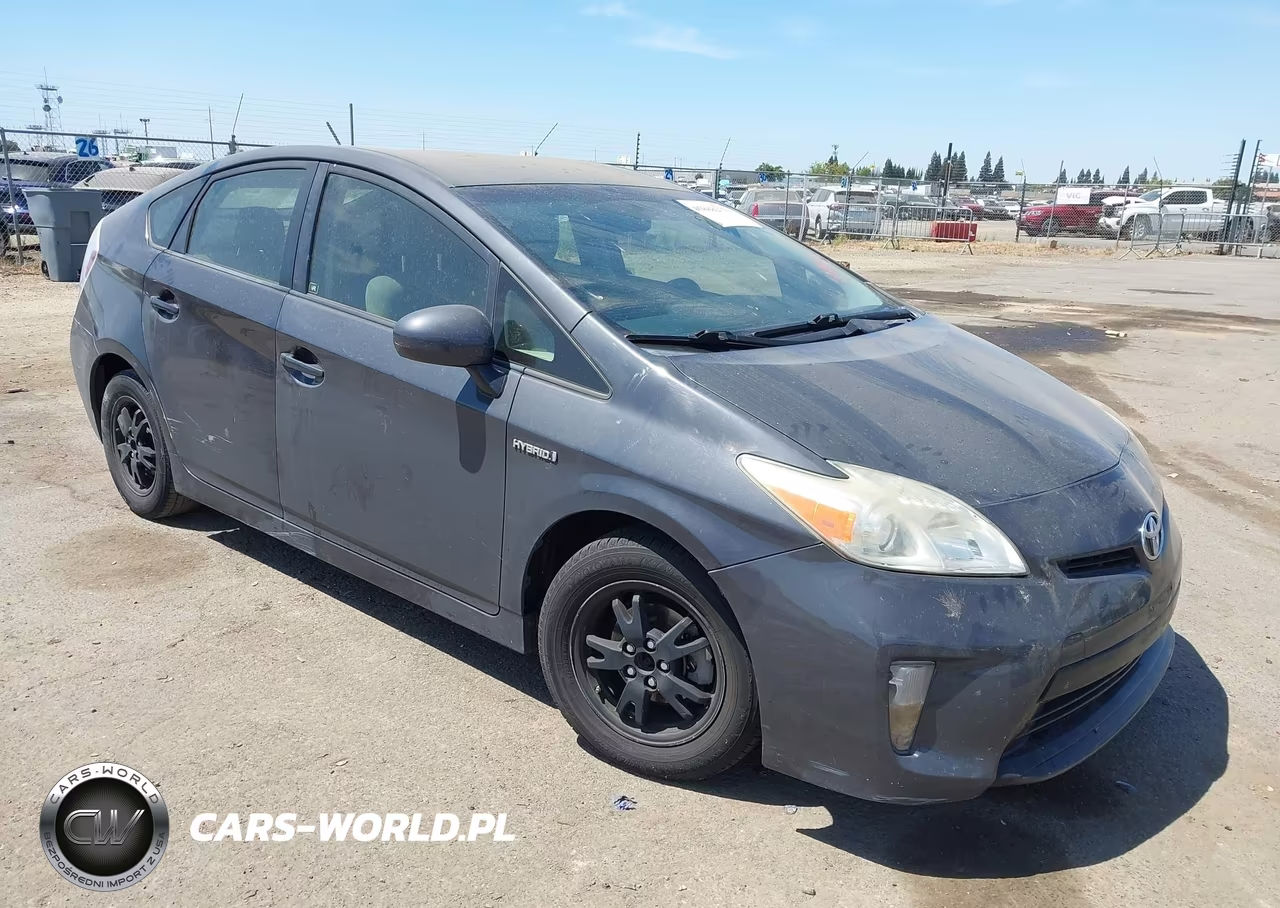 2015 Toyota Prius Two – zdjęcie 1 z 16