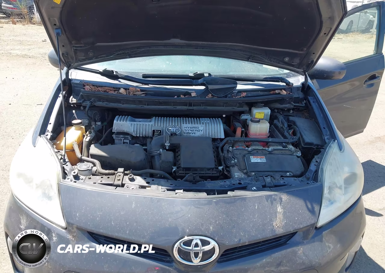 2015 Toyota Prius Two VIN:JTDKN3DU5F0413176 - 10