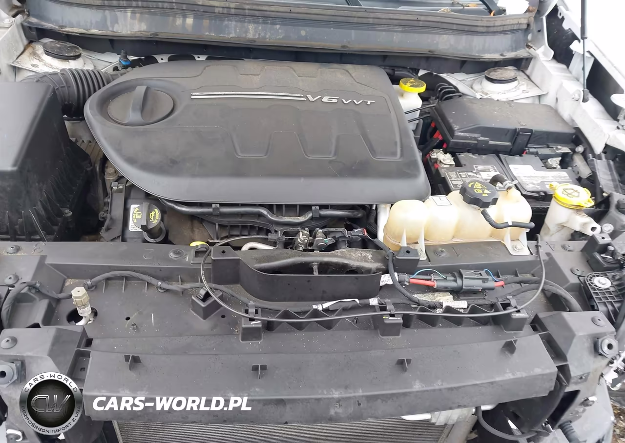 2019 Jeep Cherokee Latitude Plus 4X4 VIN:1C4PJMLX0KD375135 - 10
