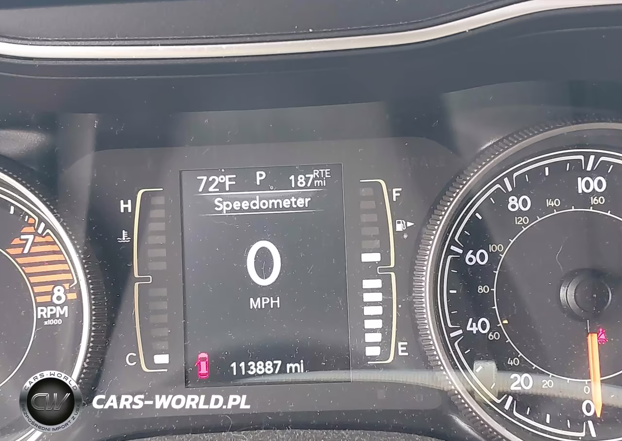 2019 Jeep Cherokee Latitude Plus 4X4 VIN:1C4PJMLX0KD375135 - 7