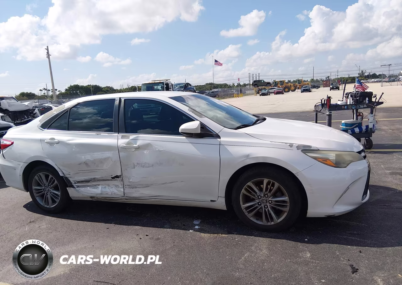 2015 Toyota Camry Se VIN:4T1BF1FK6FU074106 - 13