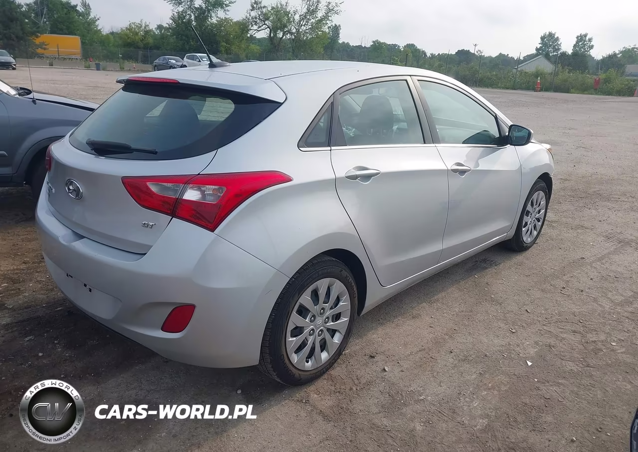 2017 Hyundai Elantra Gt VIN:KMHD35LH5HU376863 - 4