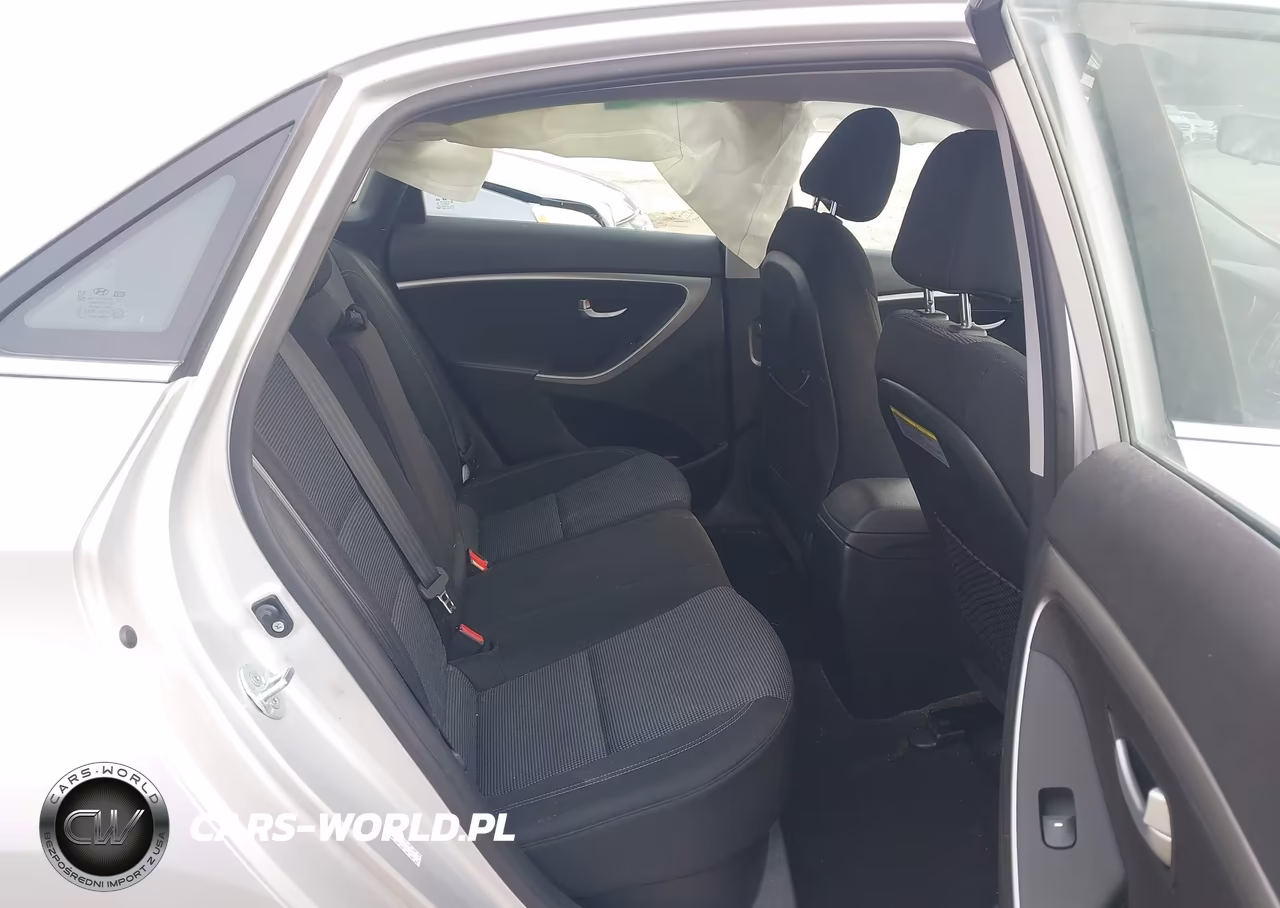 2017 Hyundai Elantra Gt VIN:KMHD35LH5HU376863 - 8