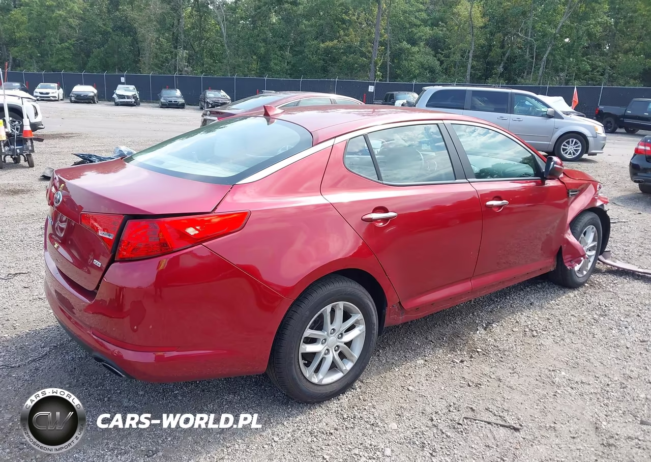 2013 Kia Optima Lx VIN:5XXGM4A72DG259695 - 4