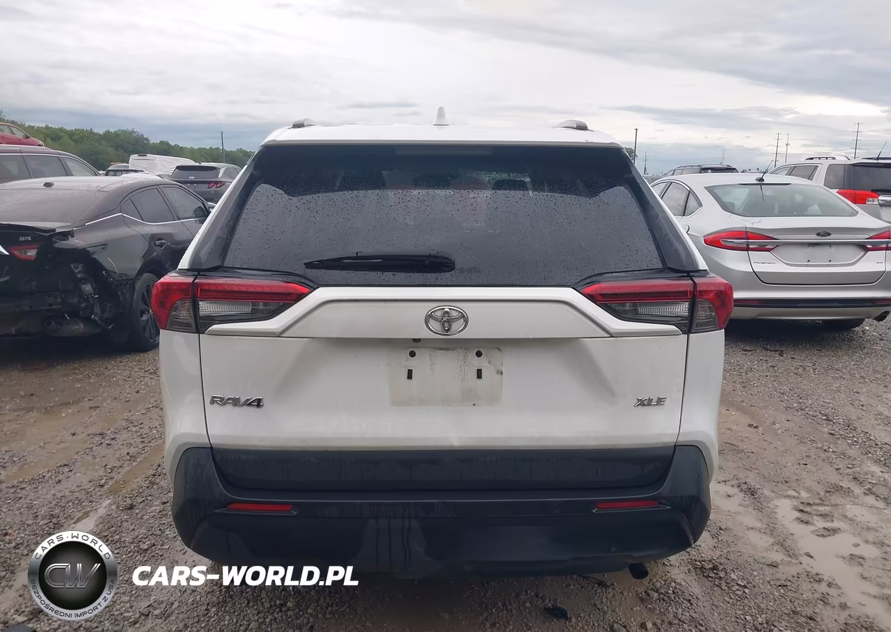 2022 Toyota Rav4 Xle VIN:2T3W1RFV9NW220383 - 17