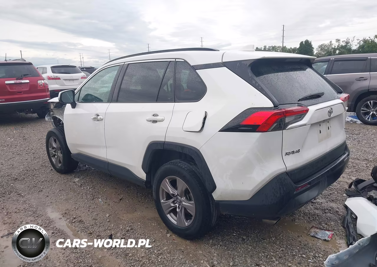 2022 Toyota Rav4 Xle VIN:2T3W1RFV9NW220383 - 3