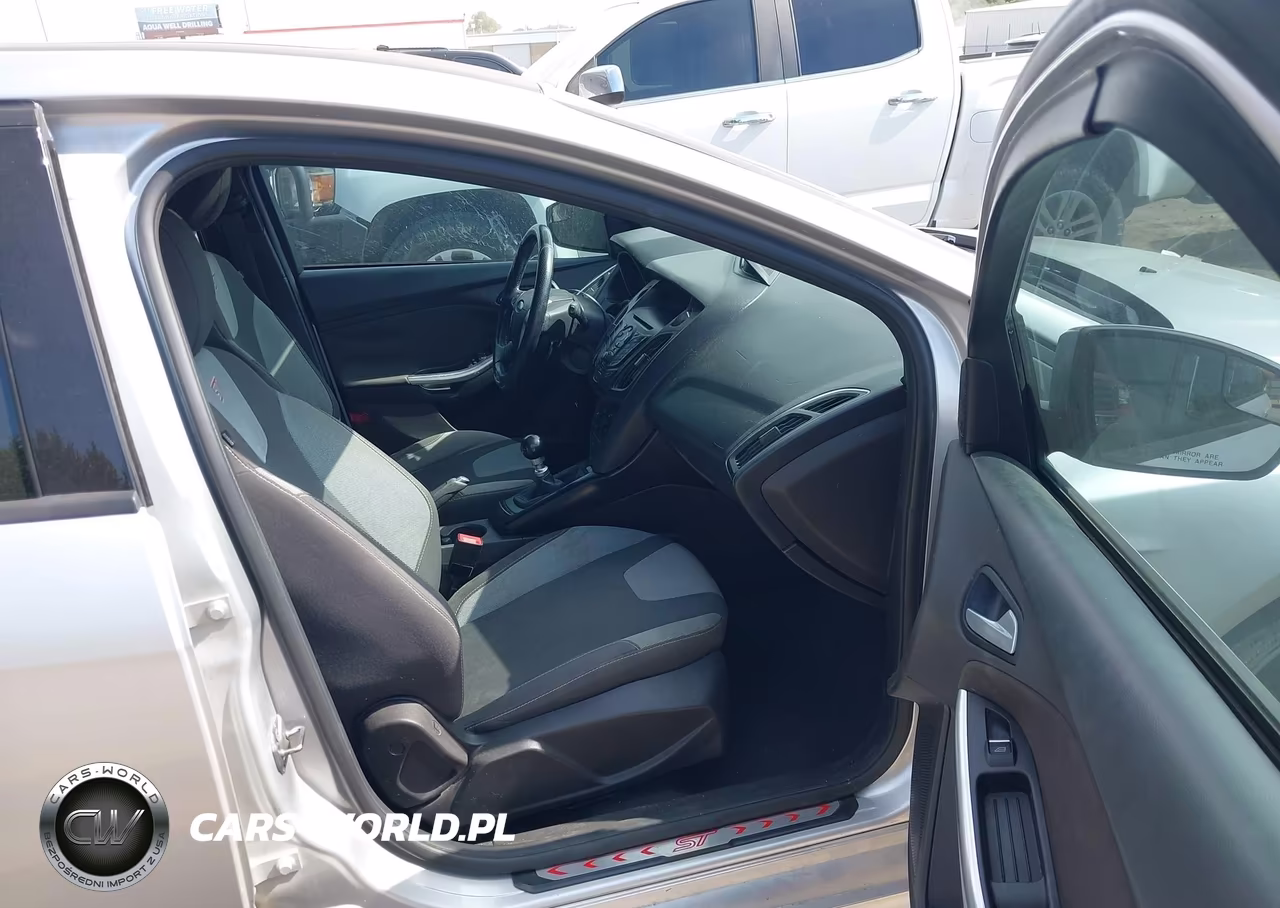 2013 Ford Focus St VIN:1FADP3L99DL352318 - 5