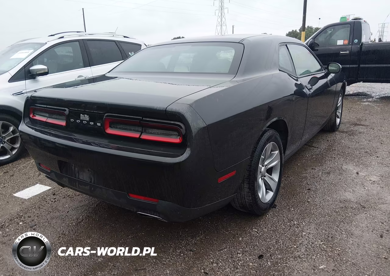 2016 Dodge Challenger Sxt VIN:2C3CDZAG2GH275977 - 4