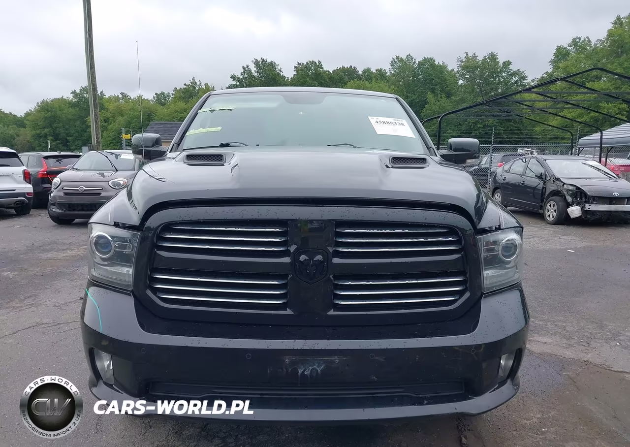 2016 Ram 1500 Sport VIN:1C6RR7MT4GS105656 - 12