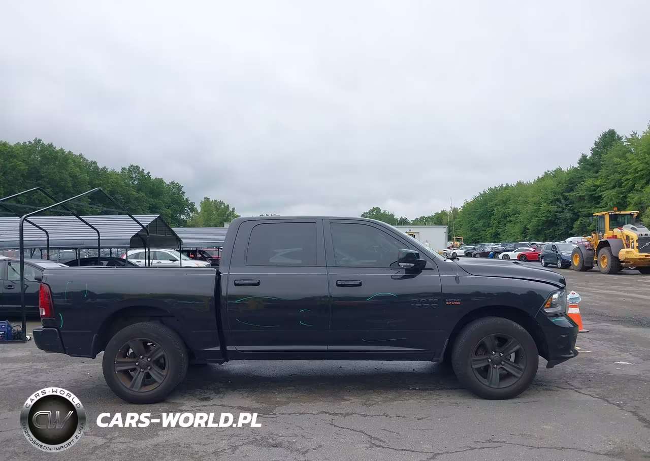 2016 Ram 1500 Sport VIN:1C6RR7MT4GS105656 - 13