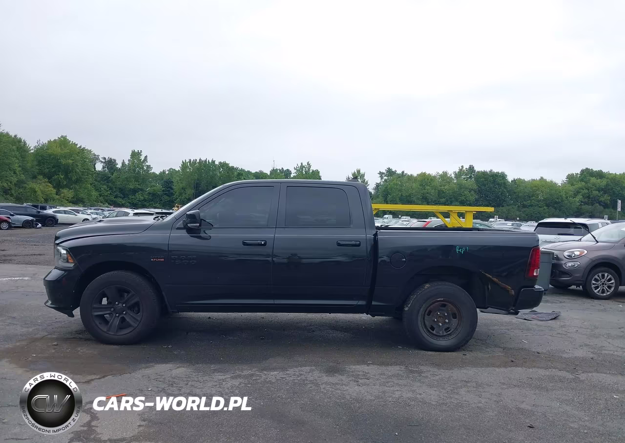 2016 Ram 1500 Sport VIN:1C6RR7MT4GS105656 - 14