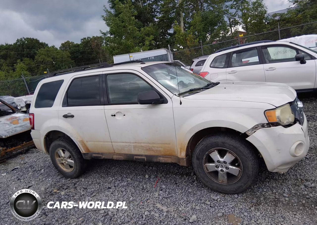 2010 Ford Escape Xlt VIN:1FMCU9D75AKC51739 - 13