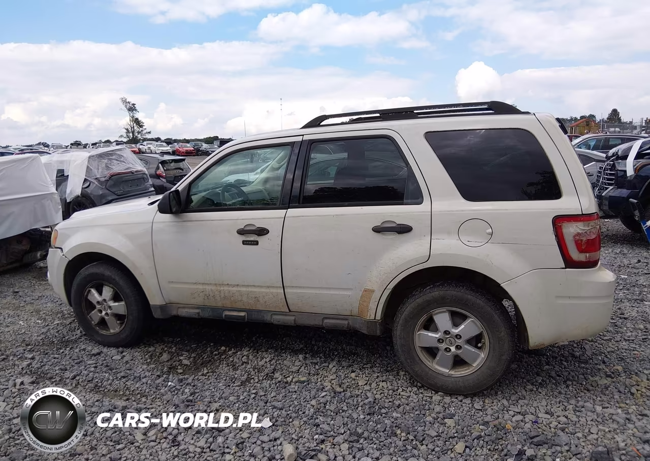 2010 Ford Escape Xlt VIN:1FMCU9D75AKC51739 - 14