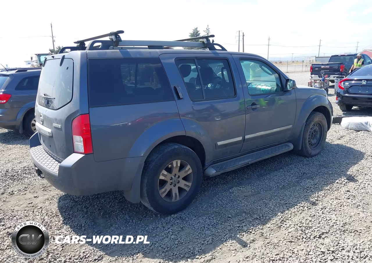 2011 Nissan Pathfinder Silver VIN:5N1AR1NB7BC621016 - 4