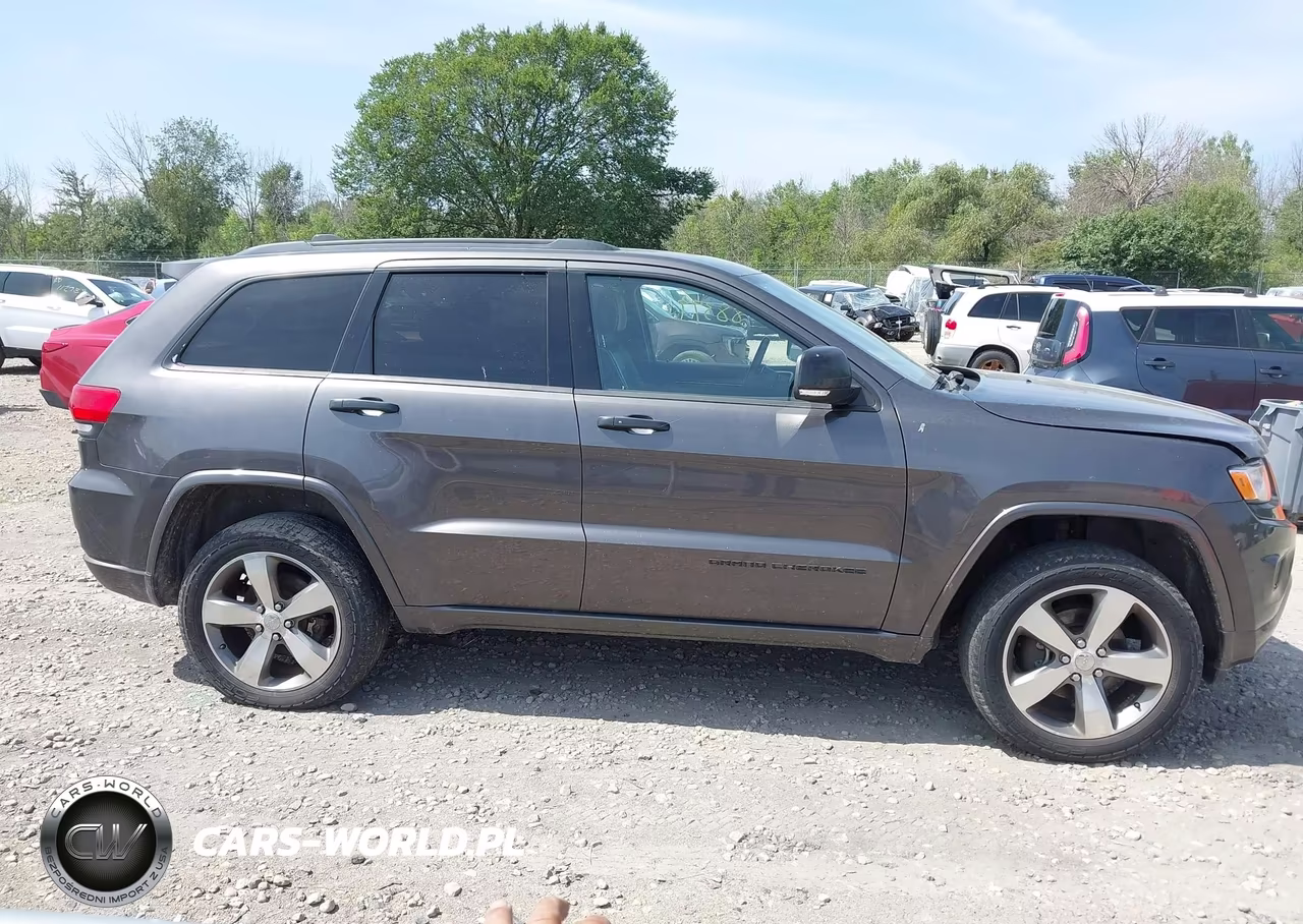2015 Jeep Grand Cherokee Overland VIN:1C4RJFCG0FC704741 - 13