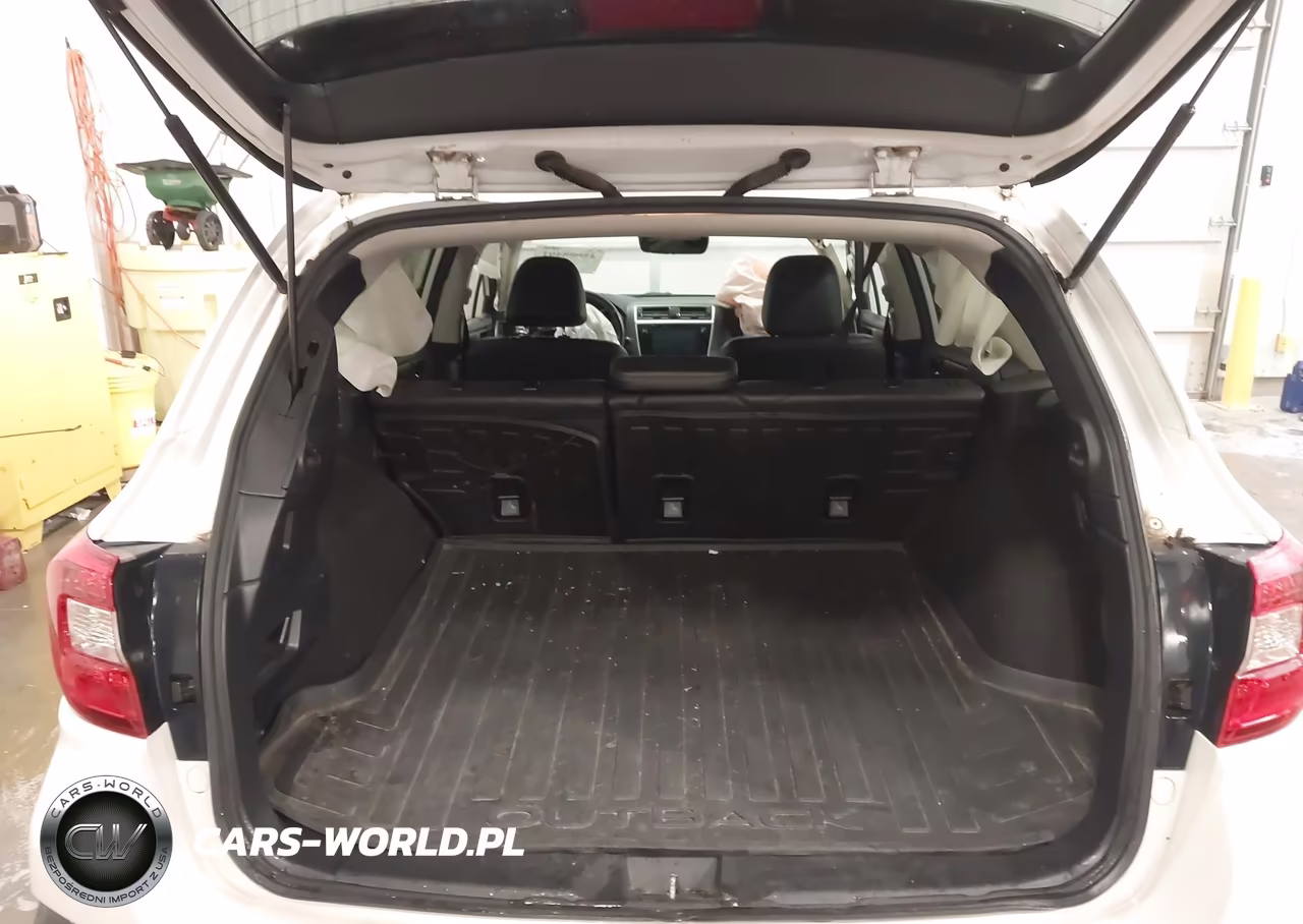 2019 Subaru Outback 3.6R Limited VIN:4S4BSENC4K3329428 - 17