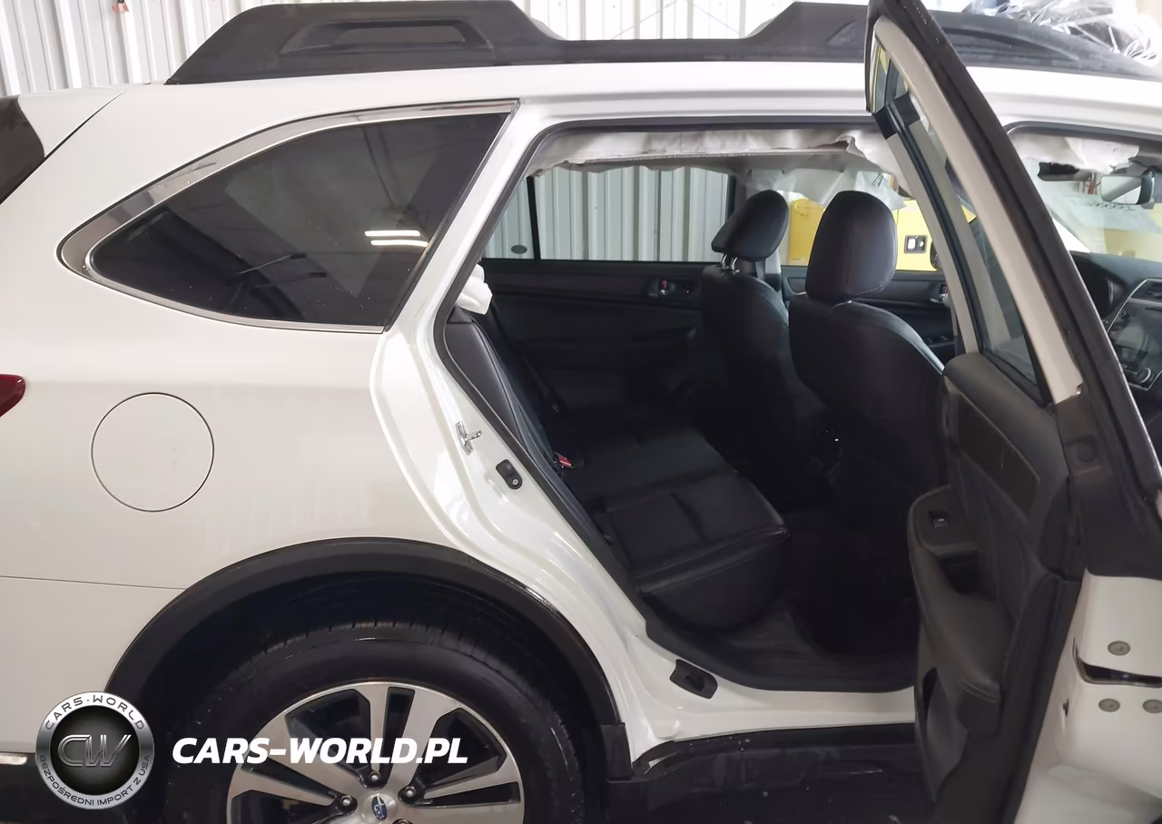 2019 Subaru Outback 3.6R Limited VIN:4S4BSENC4K3329428 - 8