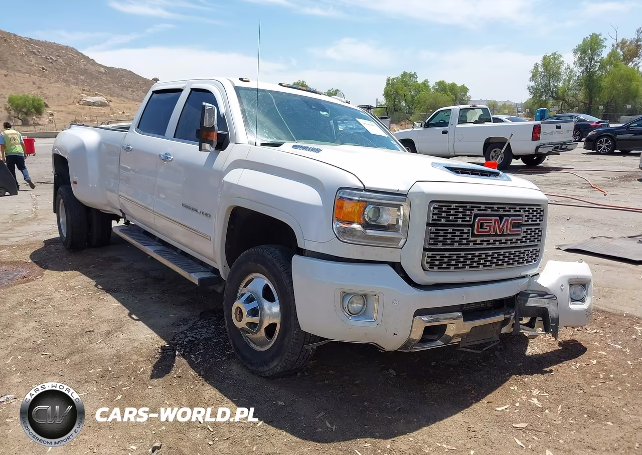 2018 GMC Sierra 3500Hd Denali VIN:1GT42YEYXJF211326 - 1
