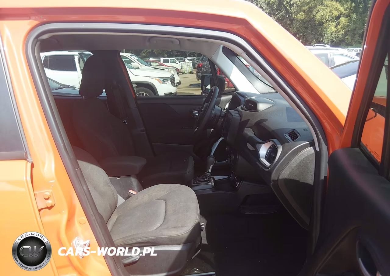2018 Jeep Renegade Sport 4X4 VIN:ZACCJBABXJPH29964 - 5