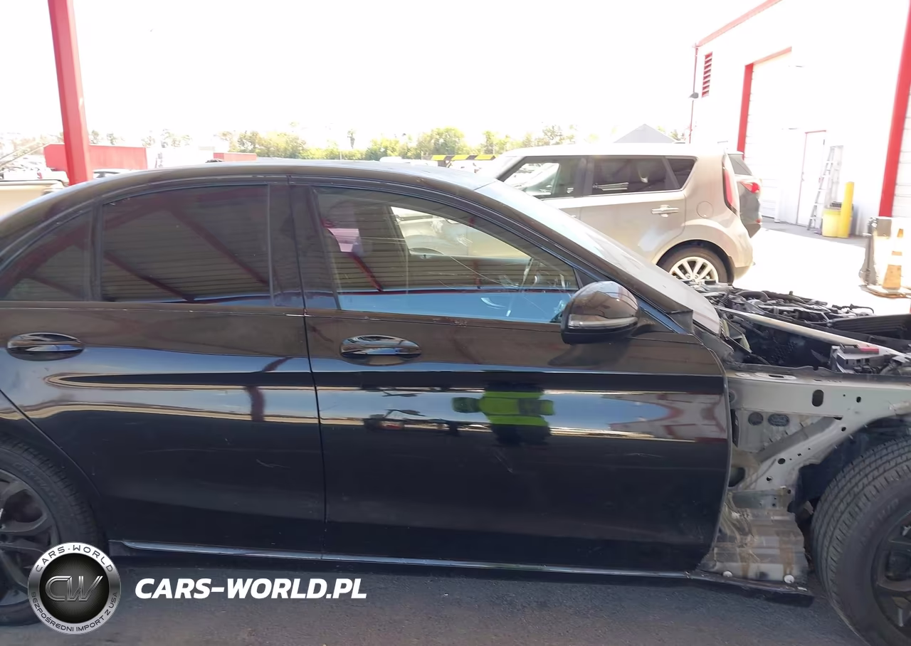 2016 Mercedes-Benz C 300 VIN:55SWF4JB5GU132911 - 13
