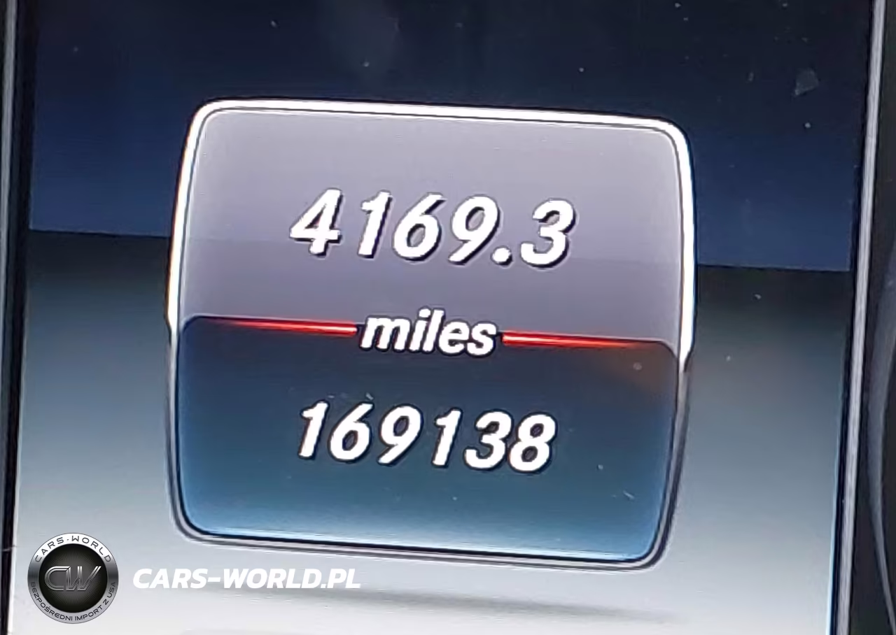 2016 Mercedes-Benz C 300 VIN:55SWF4JB5GU132911 - 15