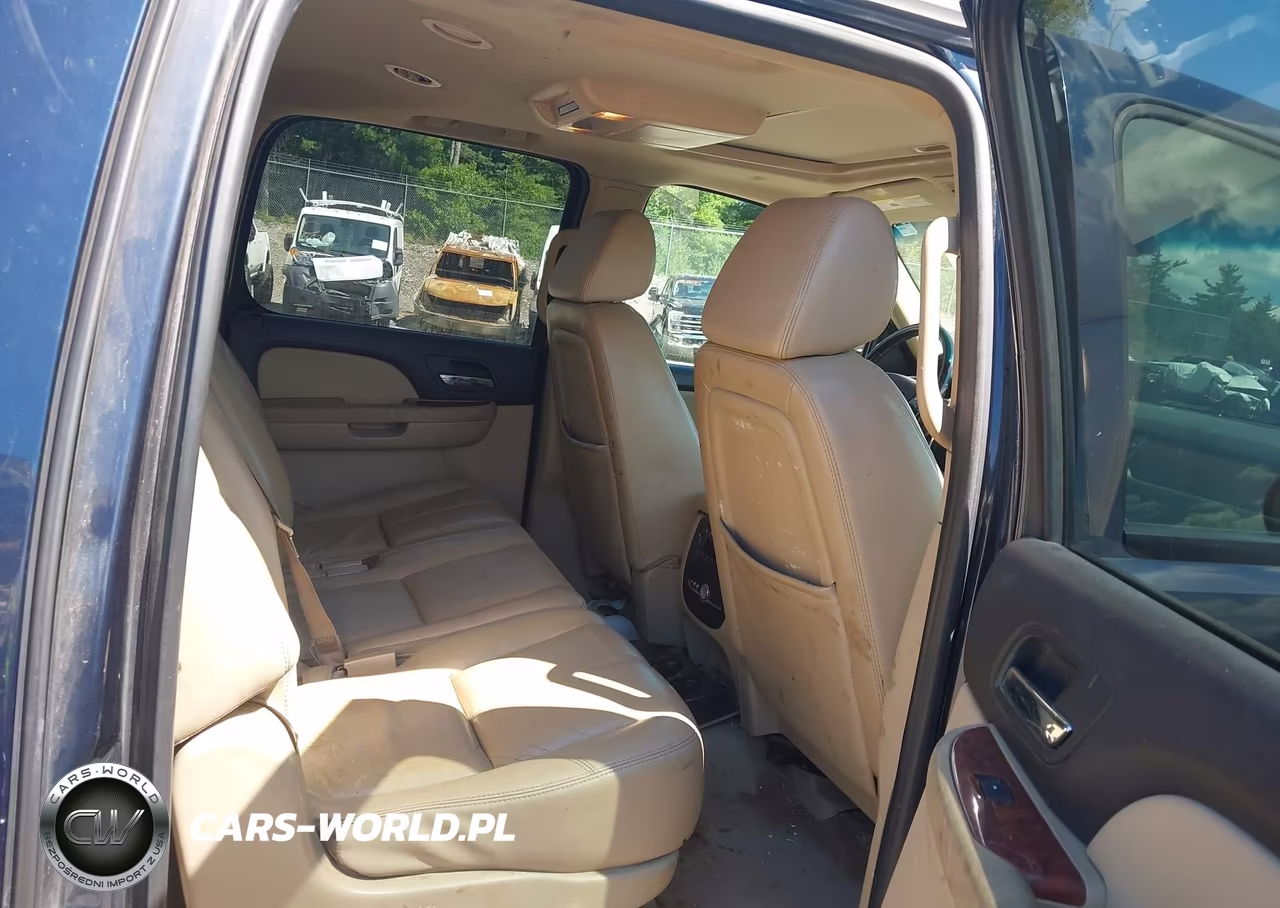 2007 Chevrolet Suburban Ltz VIN:3GNFK16357G297663 - 8