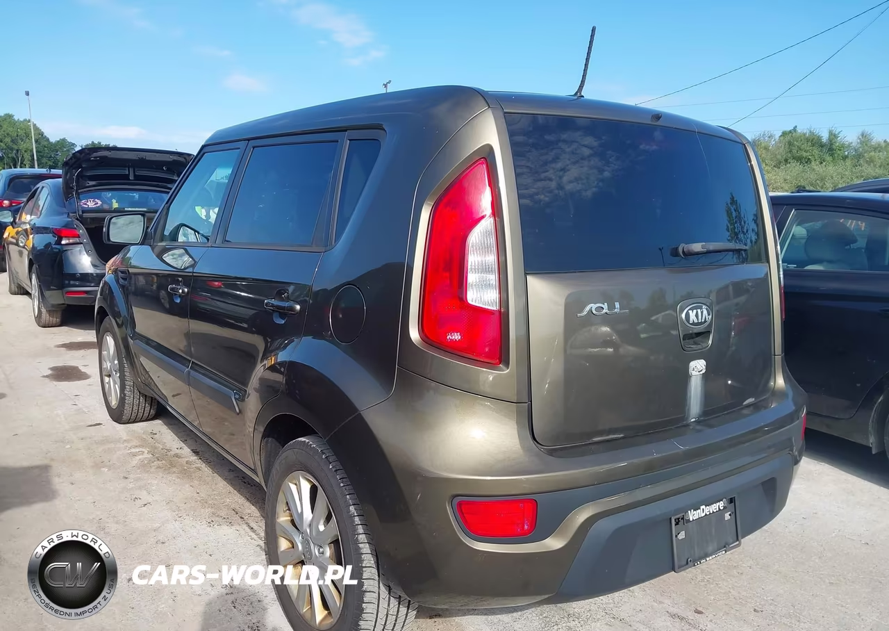 2013 Kia Soul + VIN:KNDJT2A64D7484410 - 3