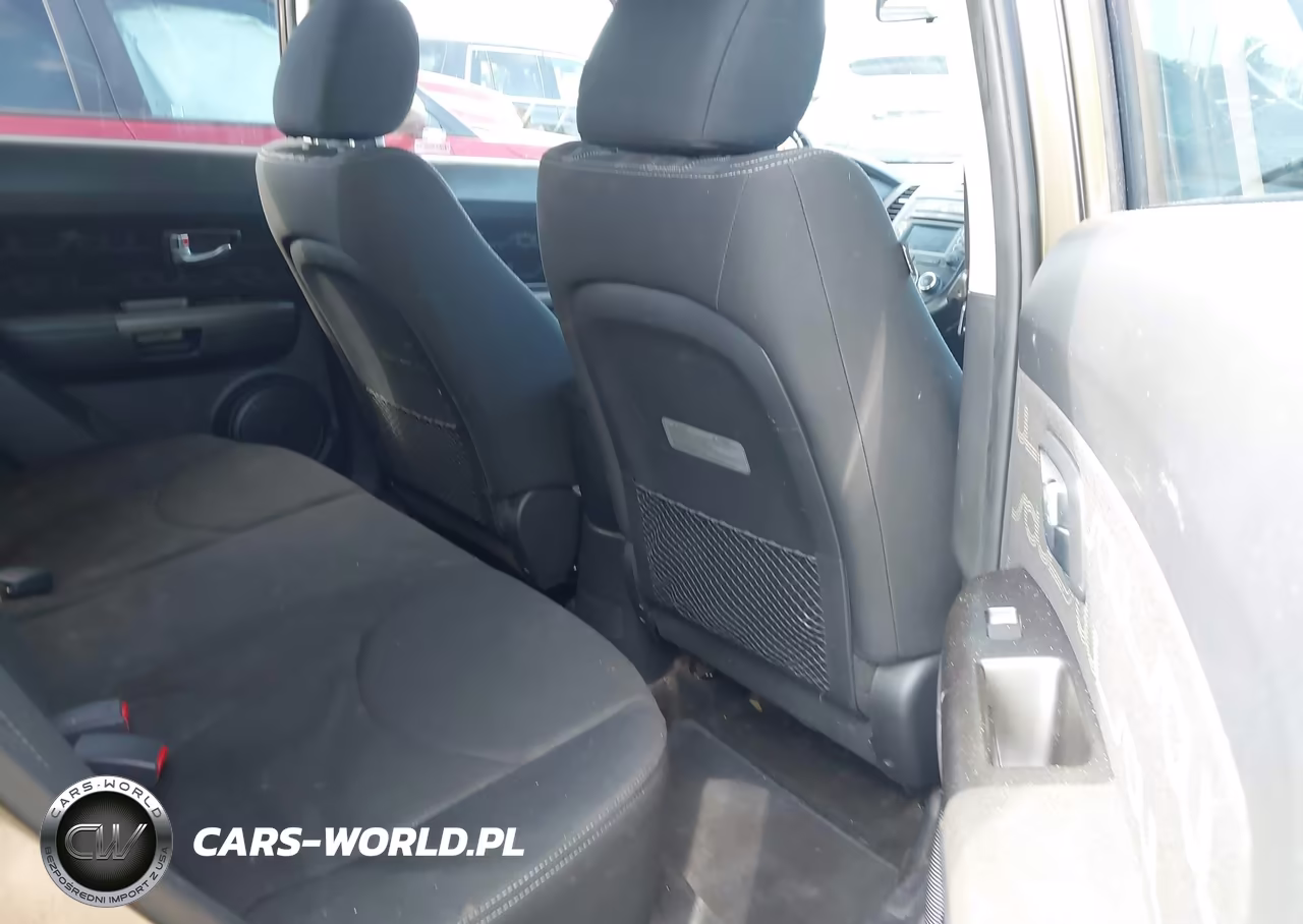 2013 Kia Soul + VIN:KNDJT2A64D7484410 - 8
