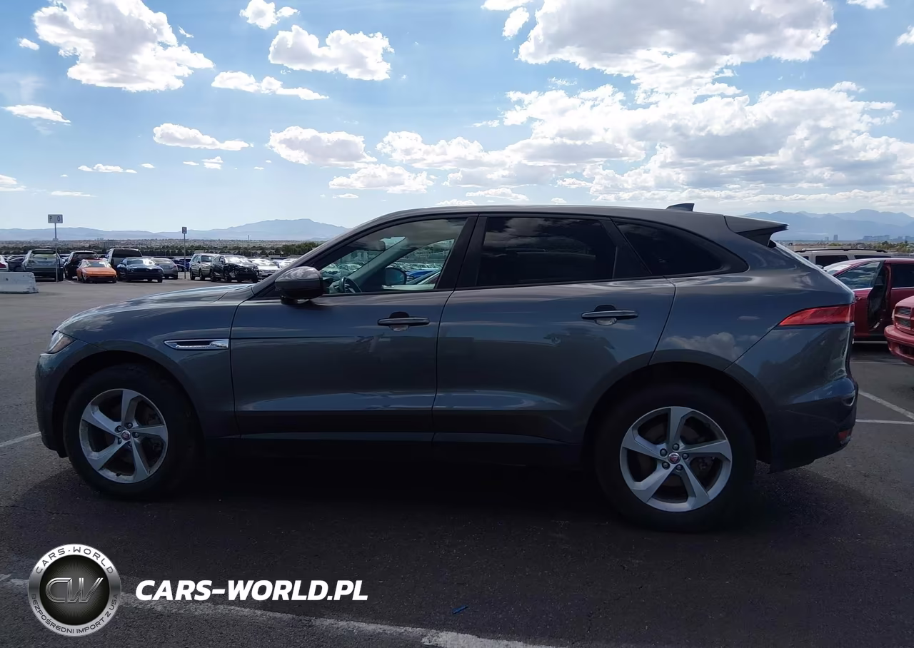 2018 Jaguar F-Pace 30T Premium VIN:SADCJ2GX1JA235421 - 13