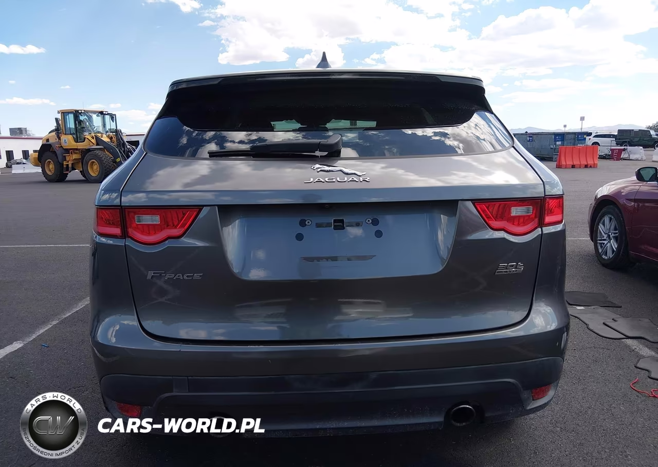 2018 Jaguar F-Pace 30T Premium VIN:SADCJ2GX1JA235421 - 15