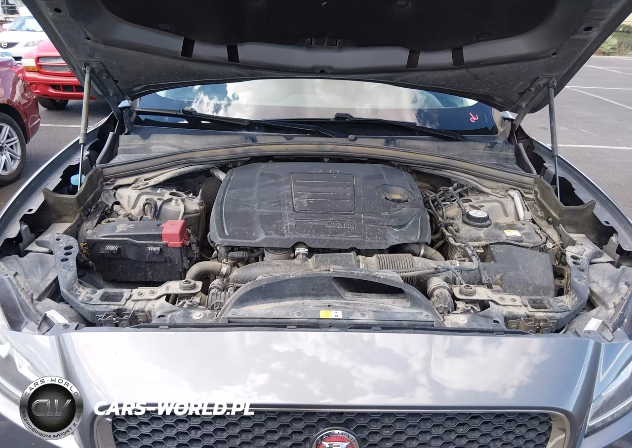 2018 Jaguar F-Pace 30T Premium VIN:SADCJ2GX1JA235421 - 9