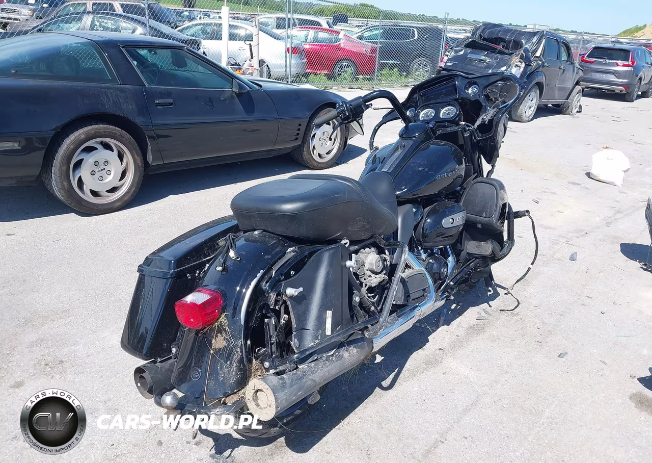 2020 Harley-Davidson Fltrk VIN:1HD1KZF18LB668252 - 4