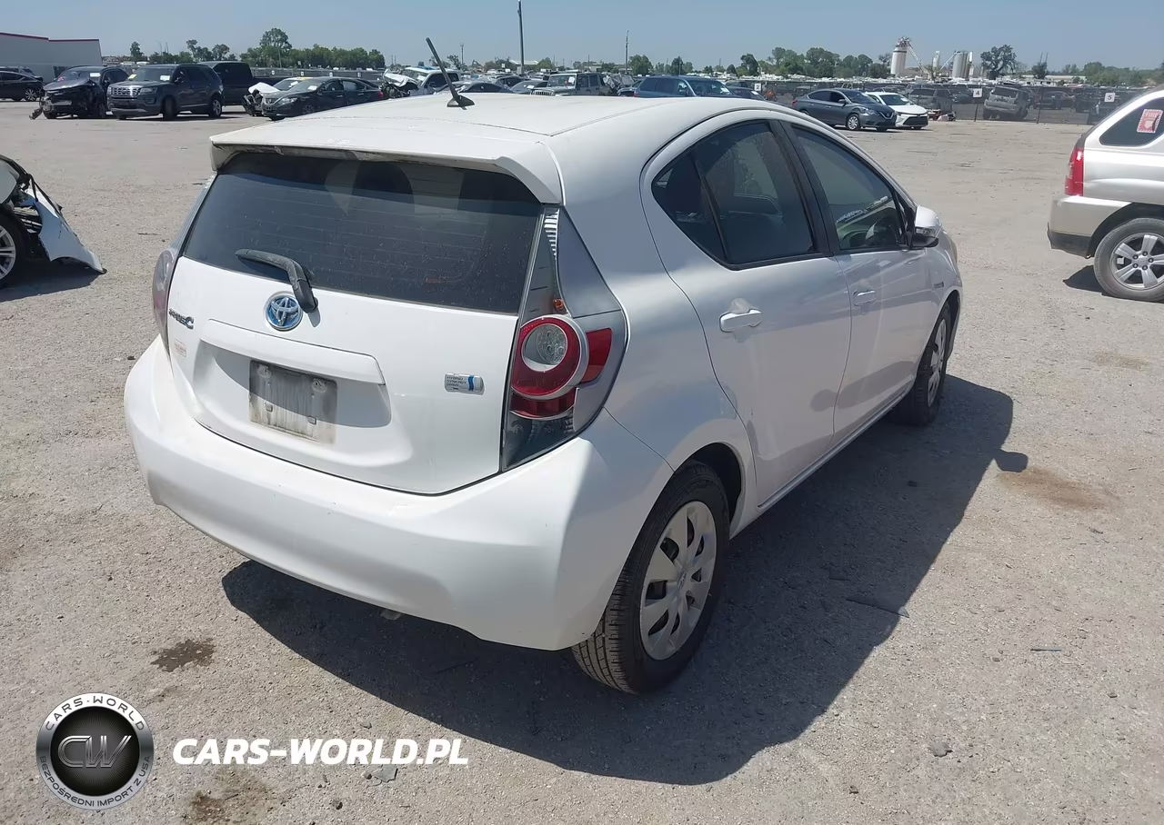2012 Toyota Prius C Two VIN:JTDKDTB39C1010479 - 4