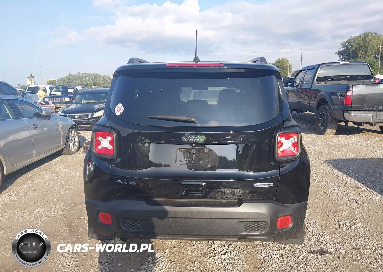 2018 Jeep Renegade Latitude 4X4 VIN:ZACCJBBBXJPJ38822 - 17