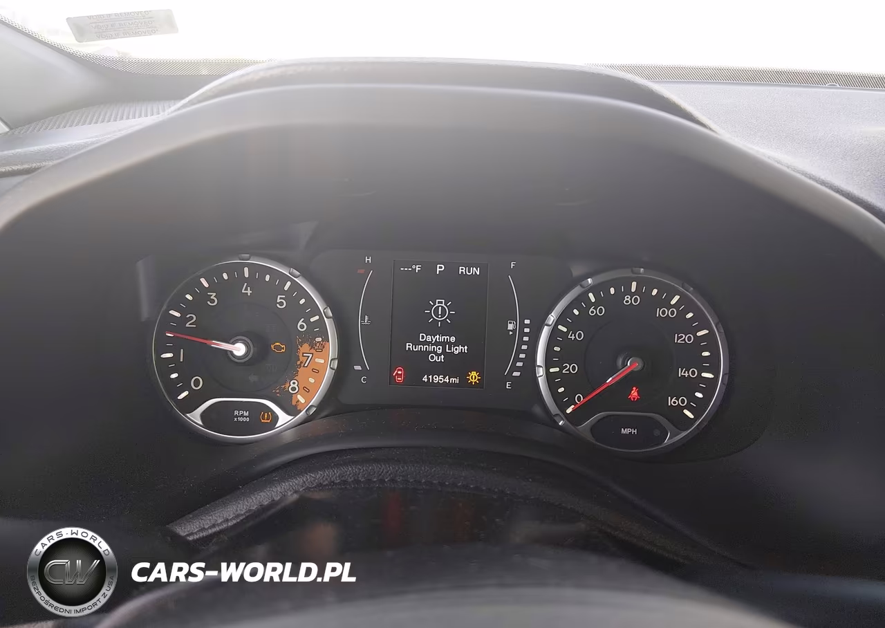2018 Jeep Renegade Latitude 4X4 VIN:ZACCJBBBXJPJ38822 - 7