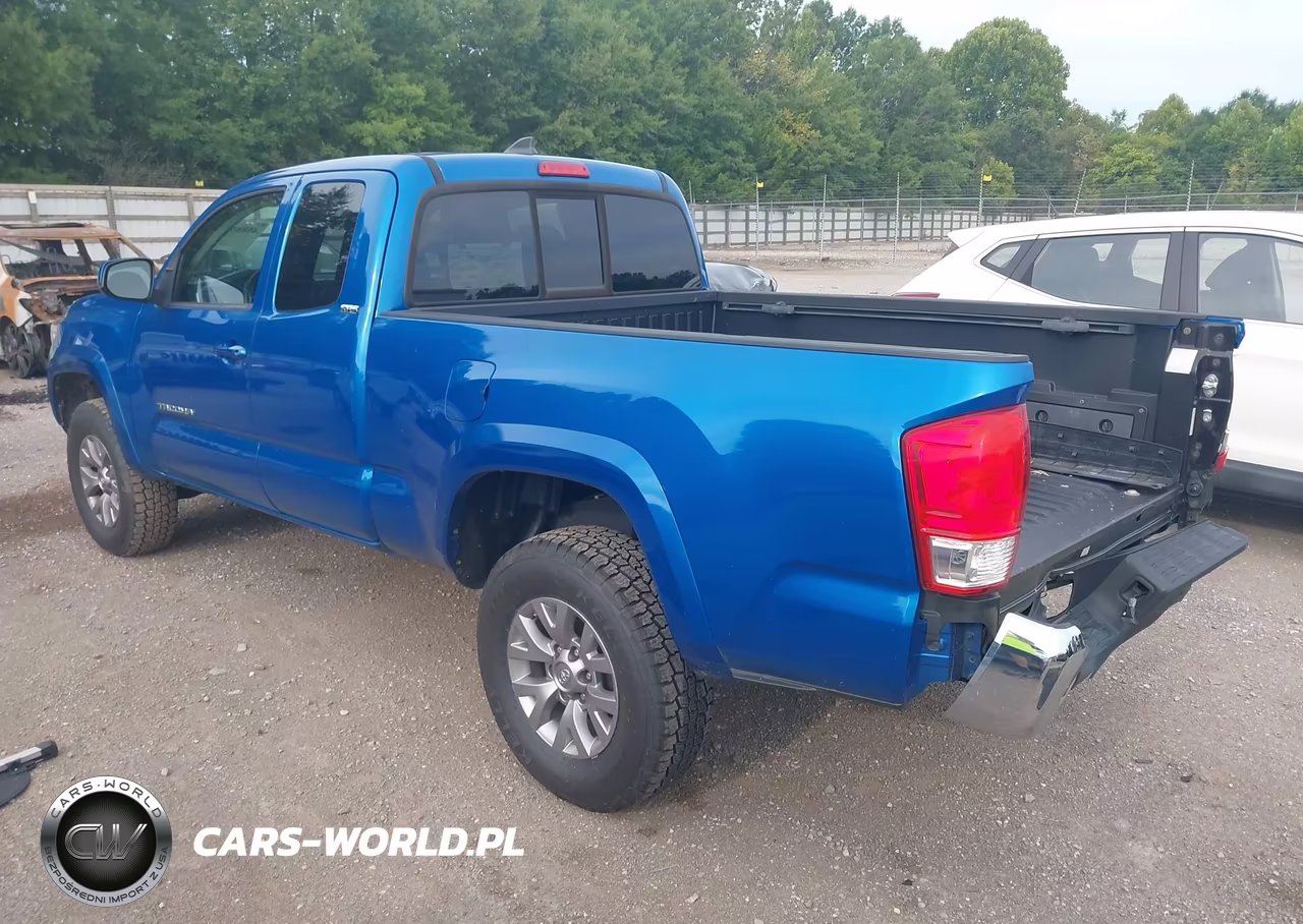 2017 Toyota Tacoma Sr5 VIN:5TFSX5EN8HX056101 - 3
