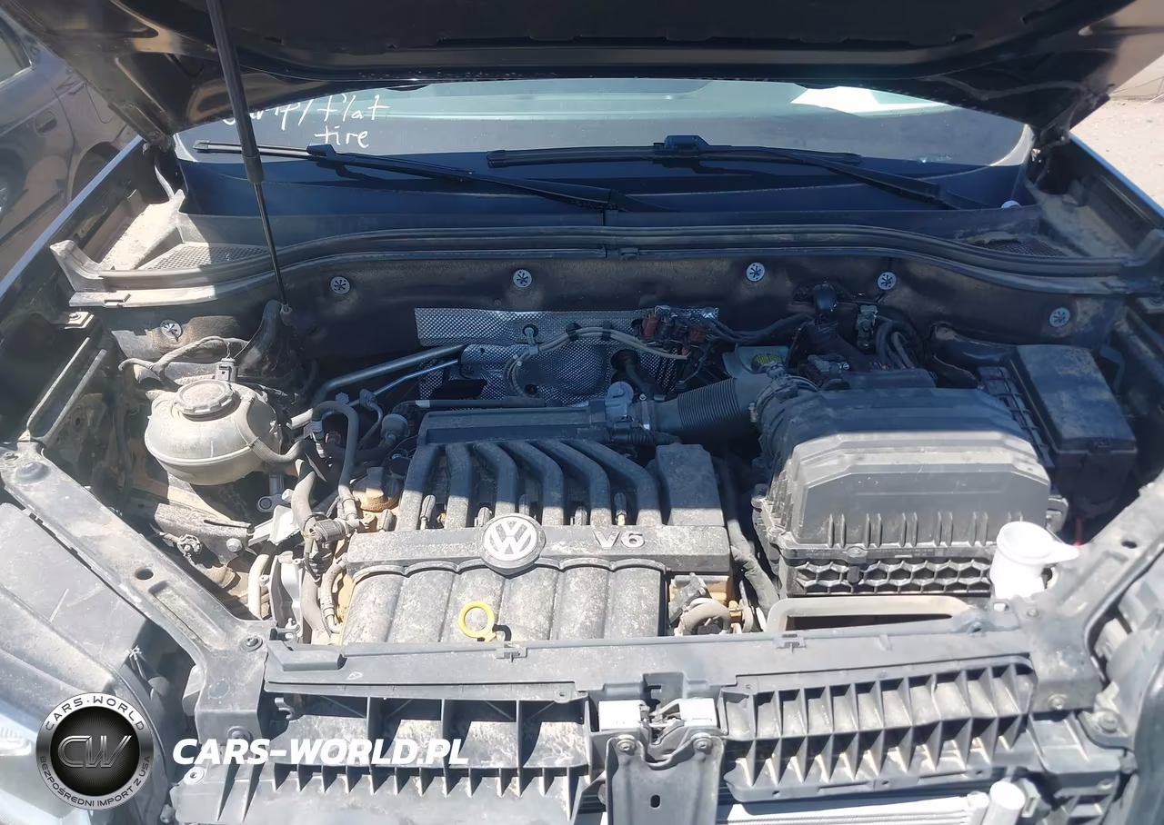 2019 Volkswagen Atlas 3.6L V6 S VIN:1V2GR2CA9KC600861 - 10