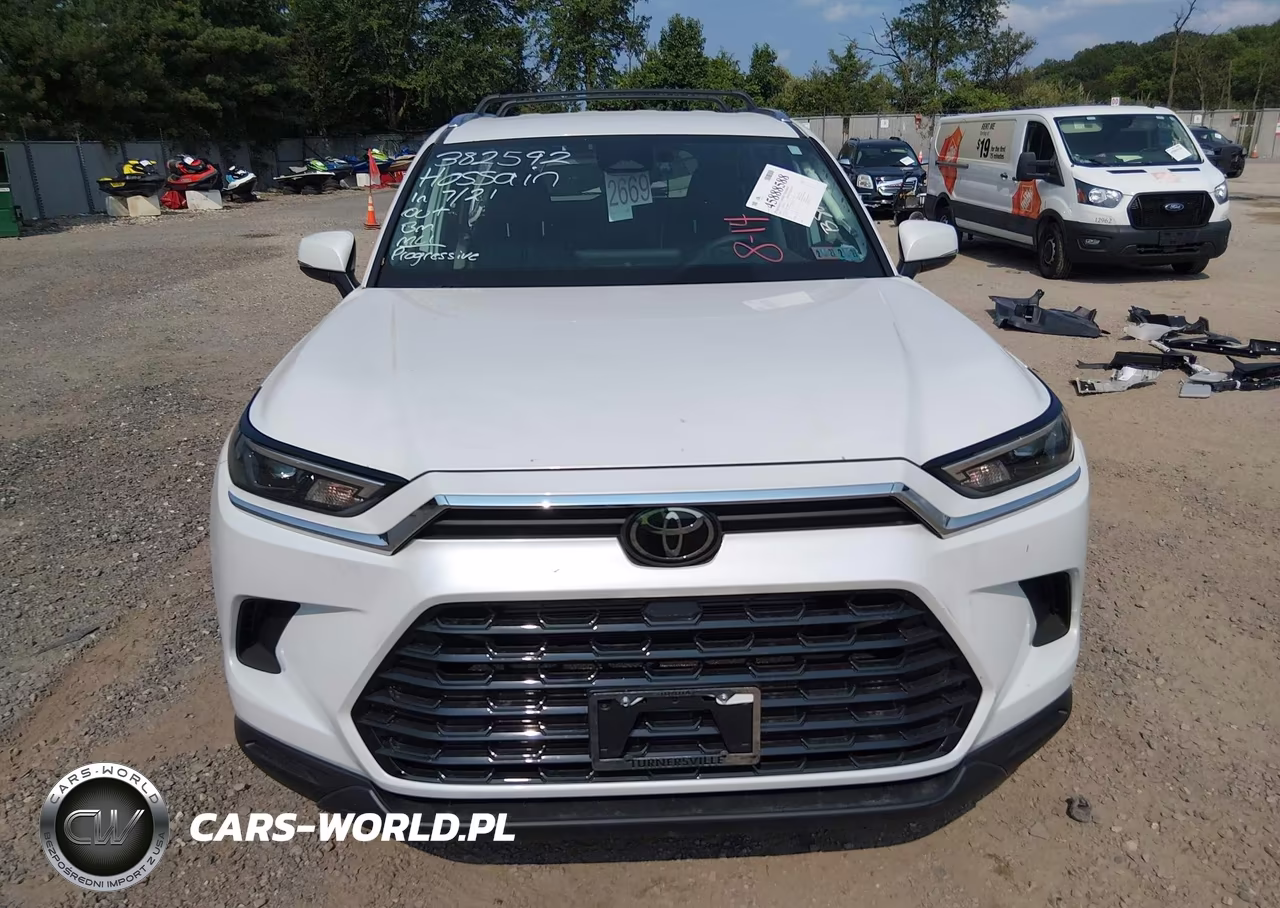 2026 Toyota Grand Highlander Hybrid Xle VIN:5TDACAB56TS086765 - 13