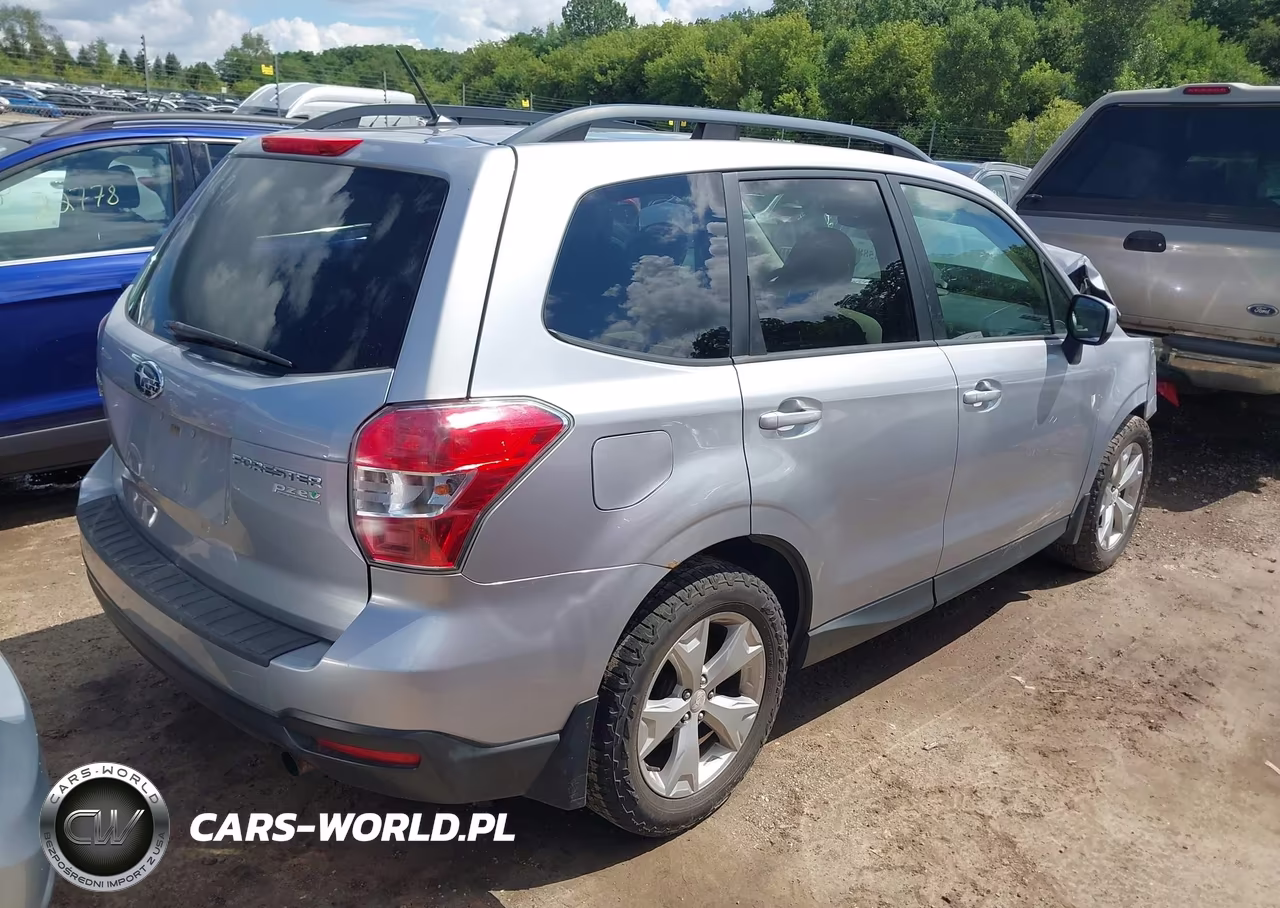 2015 Subaru Forester 2.5I Premium VIN:JF2SJADC0FH472615 - 4
