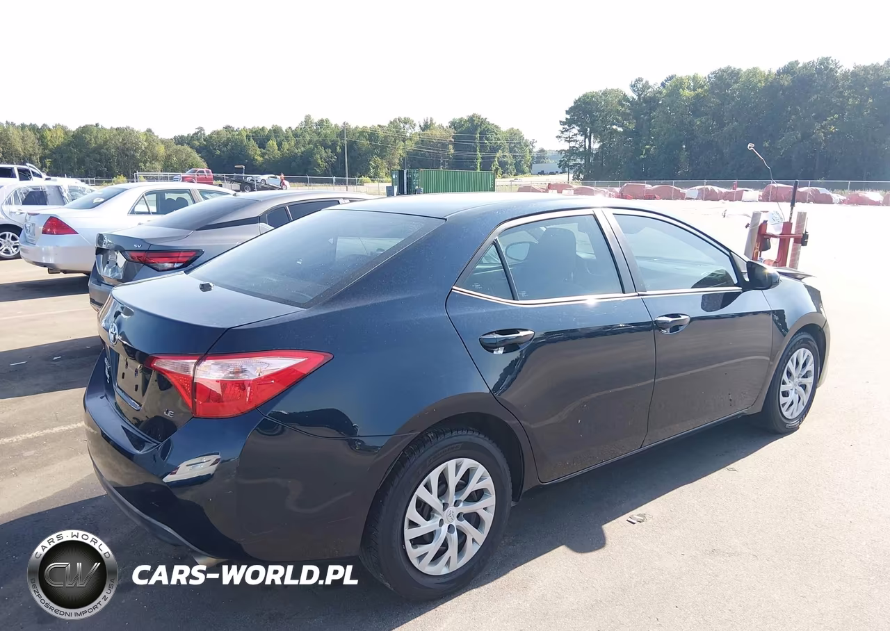 2019 Toyota Corolla Le VIN:2T1BURHE6KC212914 - 4