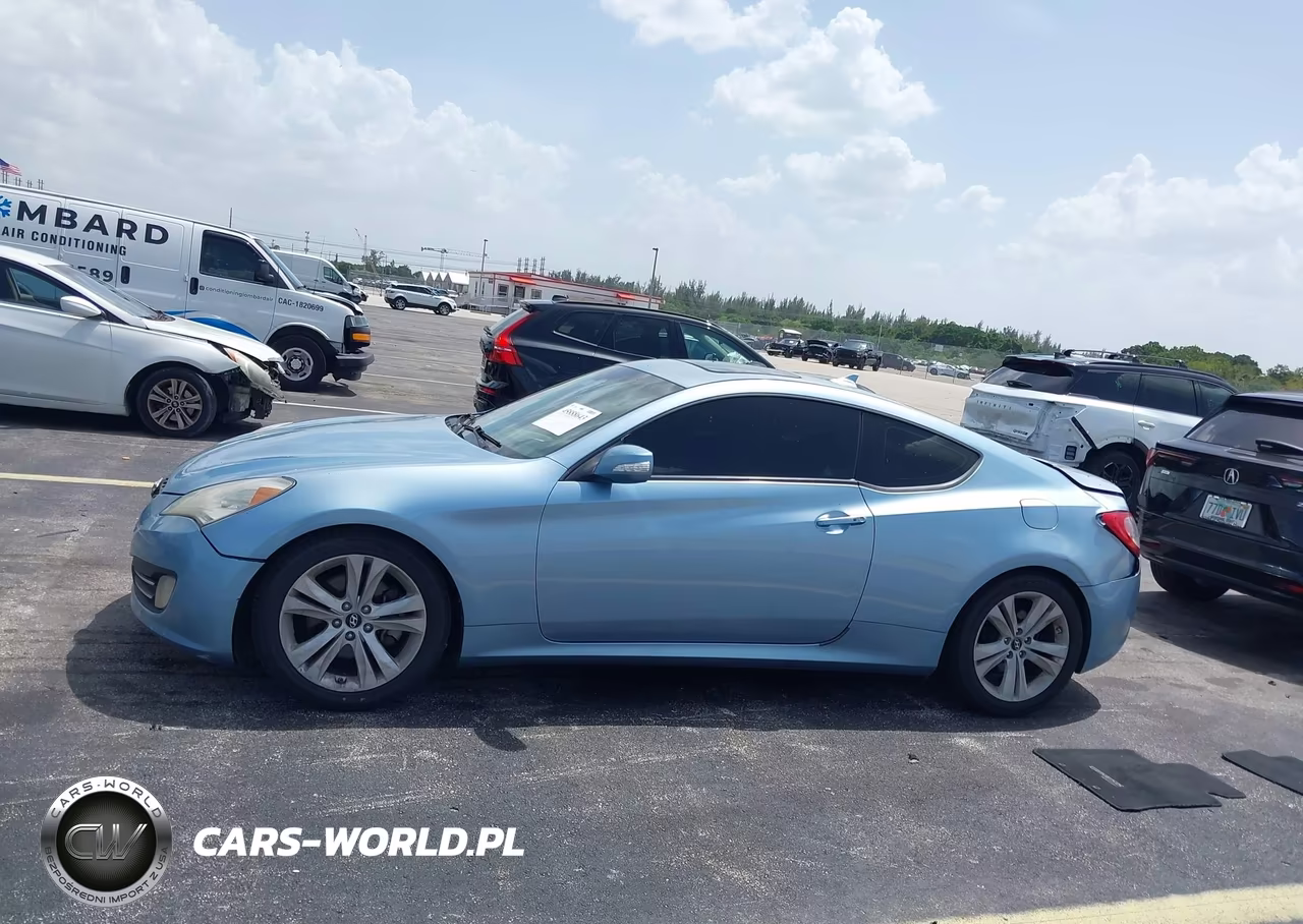 2011 Hyundai Genesis 3.8 Grand Touring VIN:KMHHU6KH7BU063293 - 14