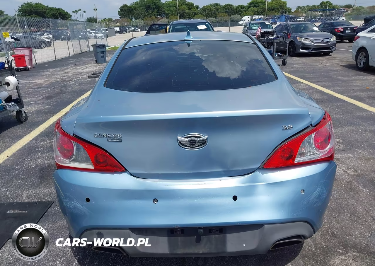 2011 Hyundai Genesis 3.8 Grand Touring VIN:KMHHU6KH7BU063293 - 16