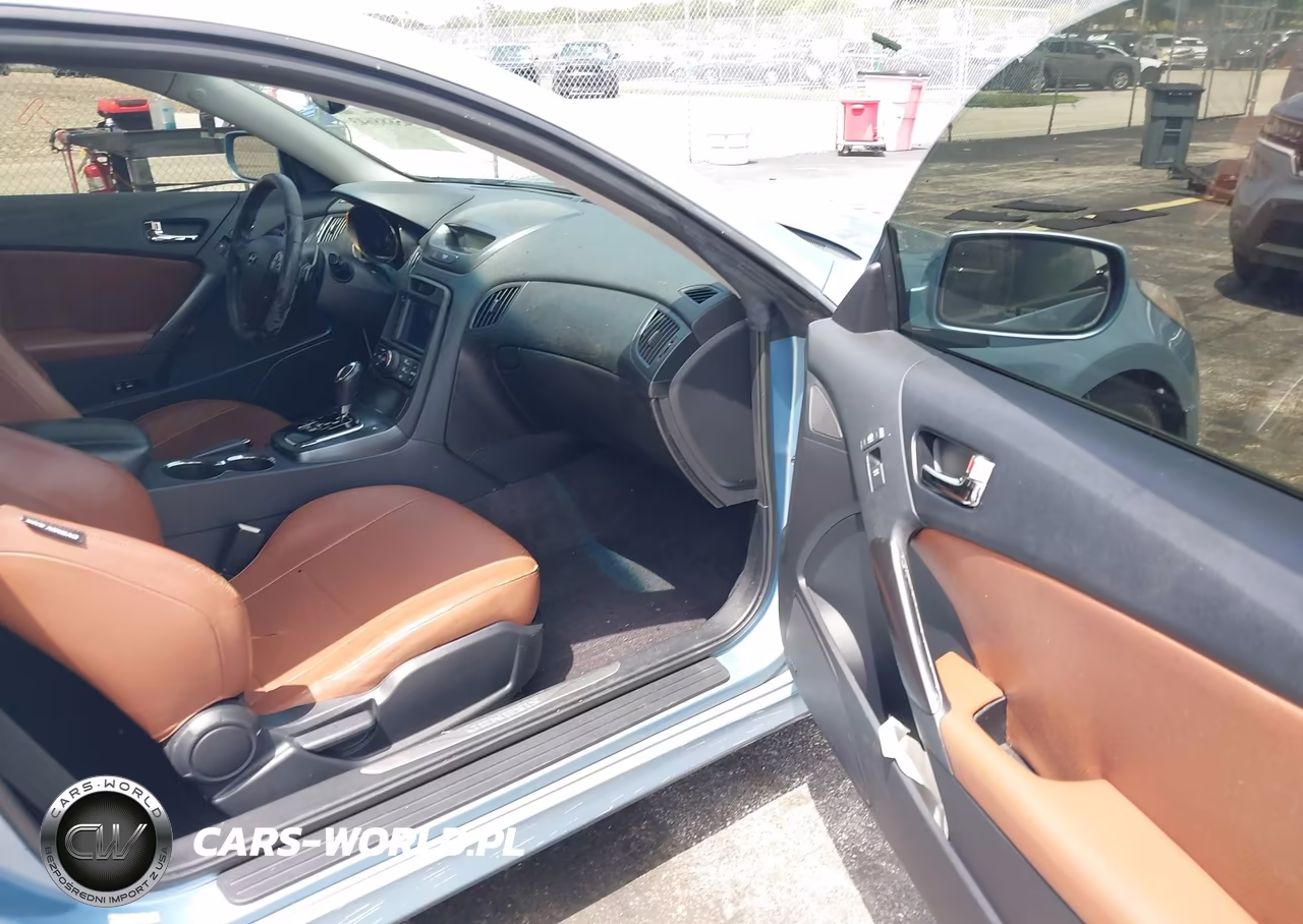 2011 Hyundai Genesis 3.8 Grand Touring VIN:KMHHU6KH7BU063293 - 5