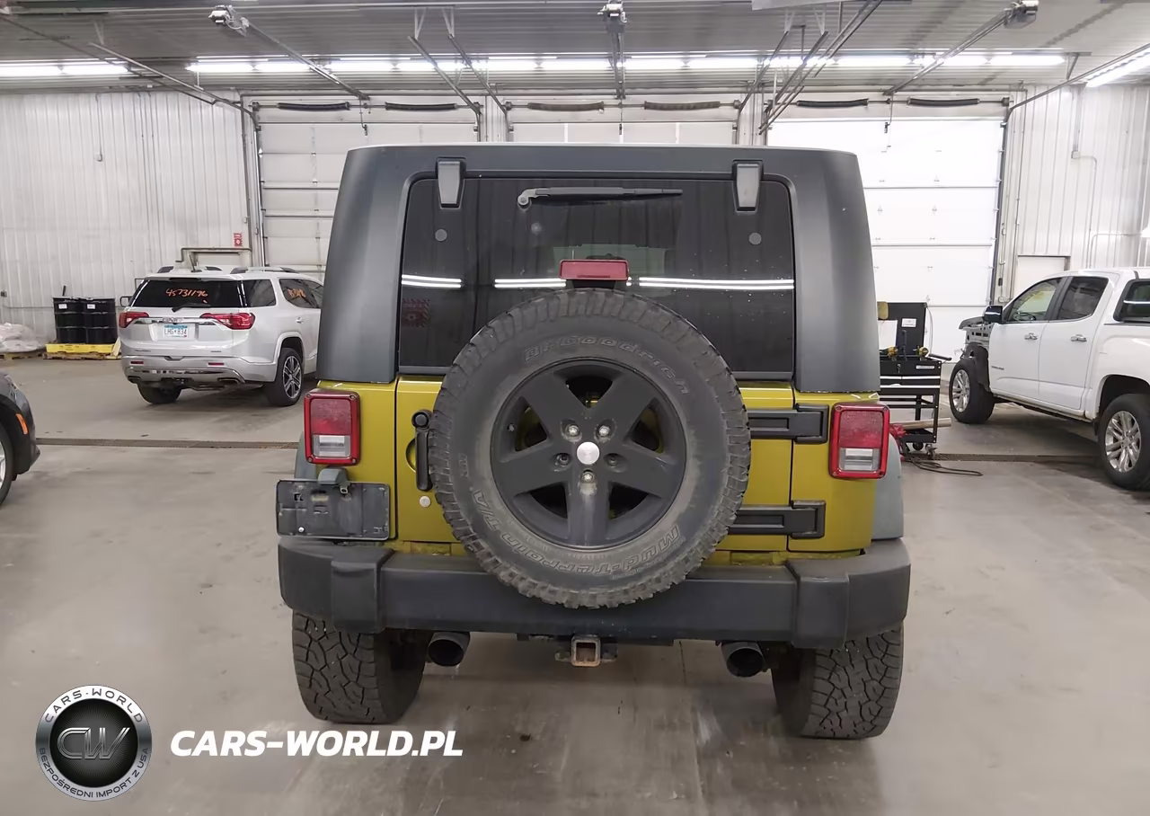 2007 Jeep Wrangler Unlimited Rubicon VIN:1J4GA69167L166407 - 16