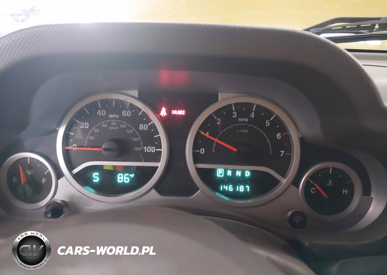 2007 Jeep Wrangler Unlimited Rubicon VIN:1J4GA69167L166407 - 7