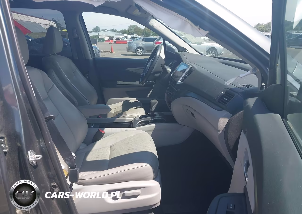 2018 Honda Ridgeline Rtl-T VIN:5FPYK3F62JB005379 - 5