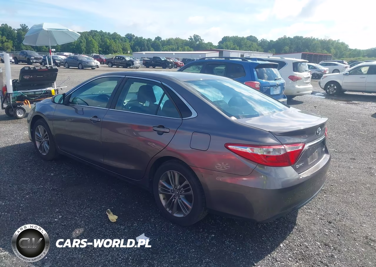 2016 Toyota Camry Se VIN:4T1BF1FK7GU244278 - 3