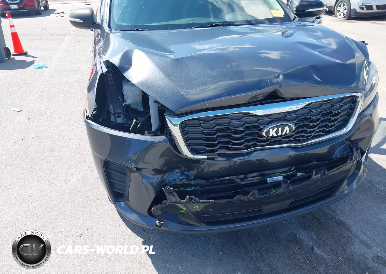 2020 Kia Sorento 3.3L S VIN:5XYPG4A55LG697563 - 6